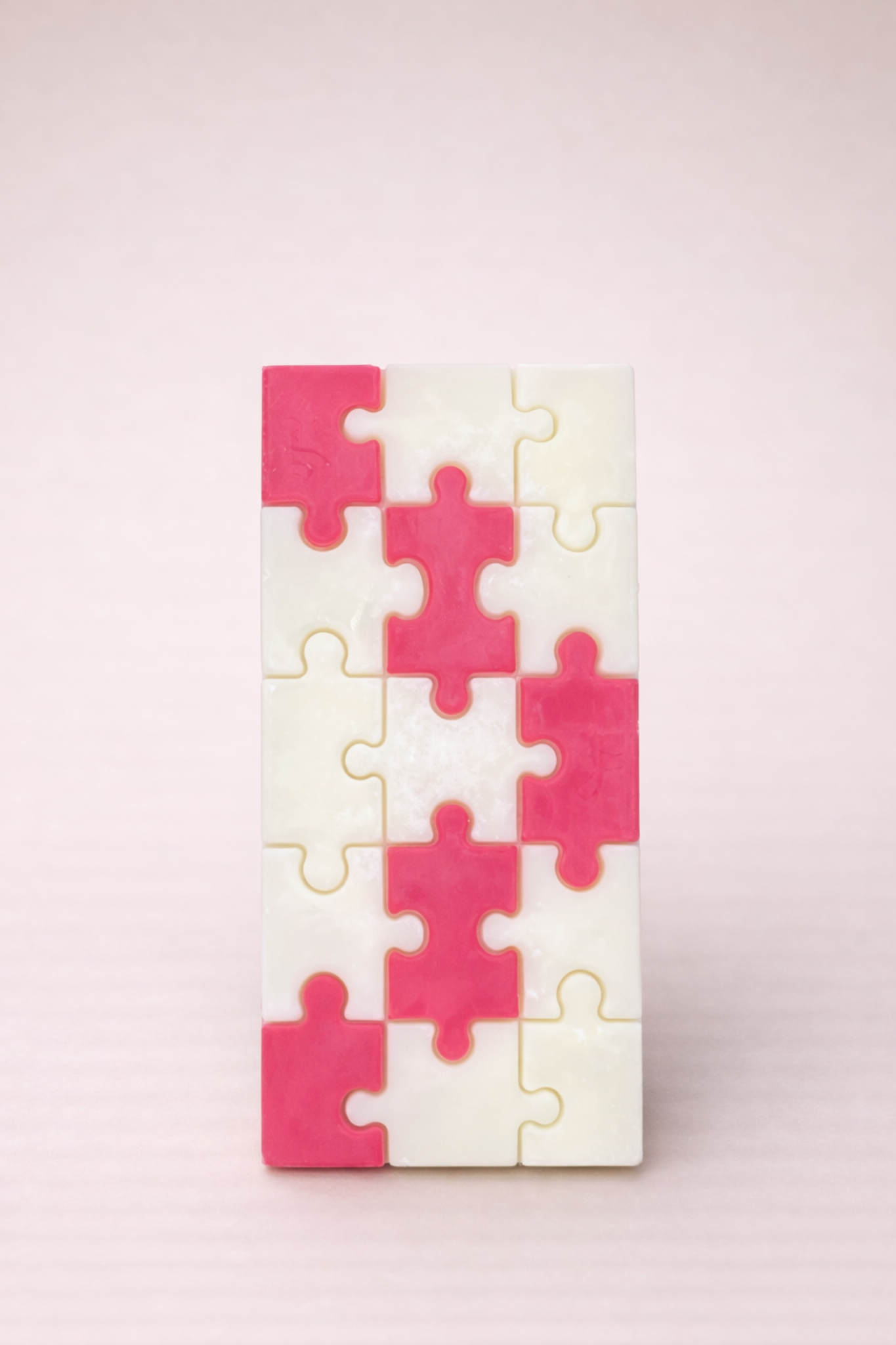 Grape Noir Puzzle Bar